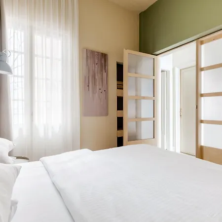 Infinity & Beyond By Halu! - Seafront Apartment