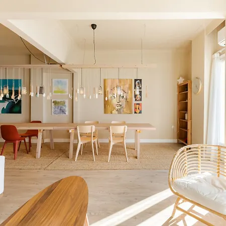 Infinity & Beyond By Halu! - Seafront Apartment *