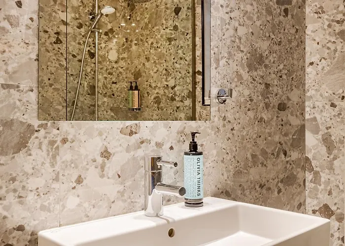 Infinity & Beyond By Halu! - Seafront Apartment Thessaloniki