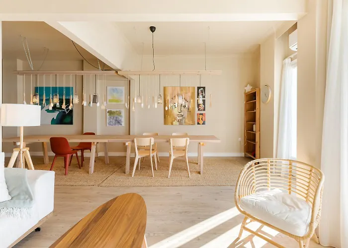 Infinity & Beyond By Halu! - Seafront Apartment *