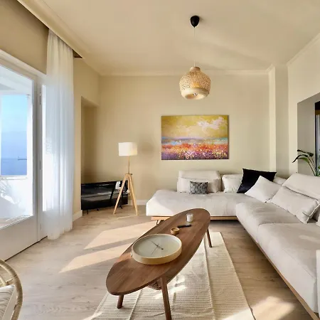 Infinity & Beyond By Halu! - Seafront Apartment Thessaloniki